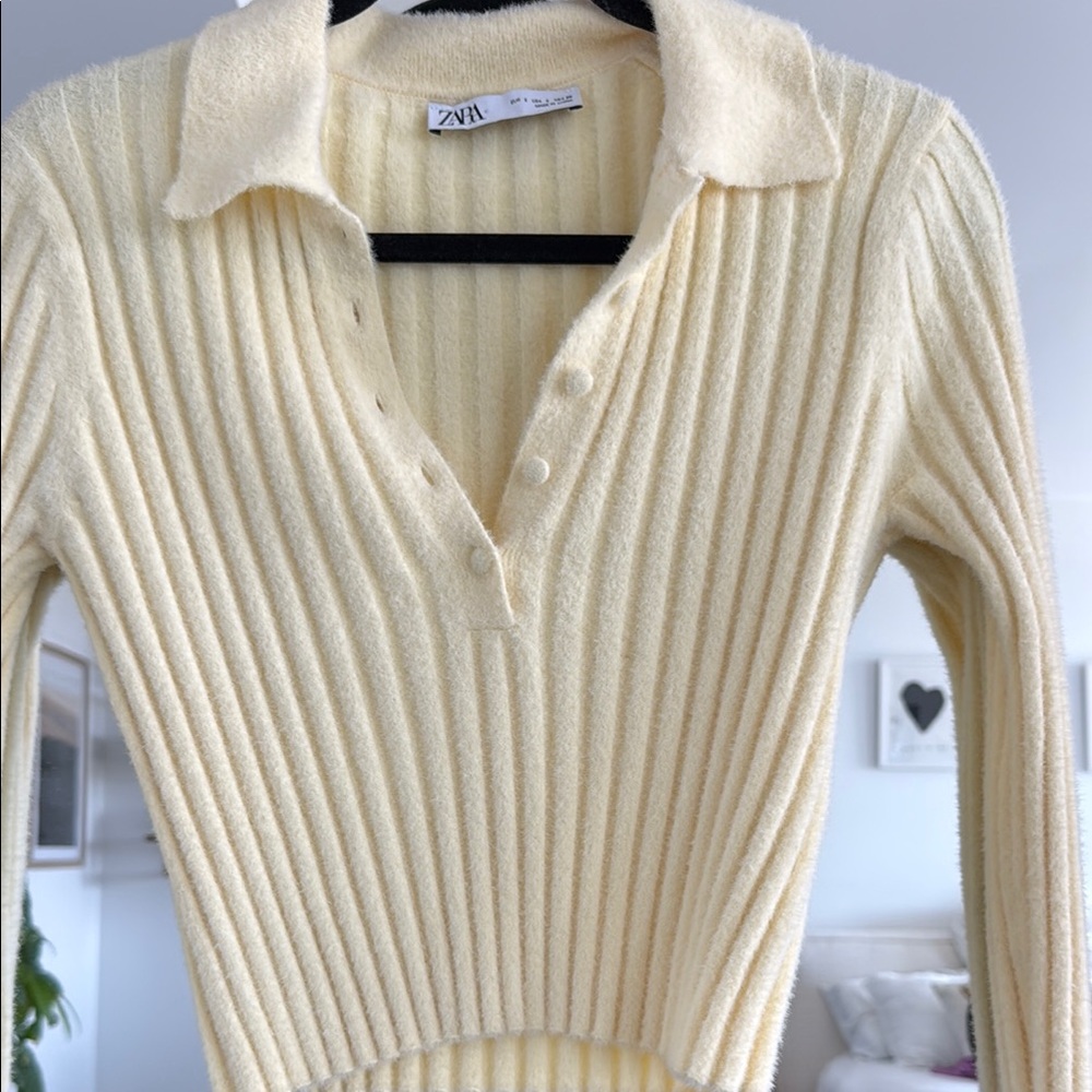 Zara Ribbed Sweater